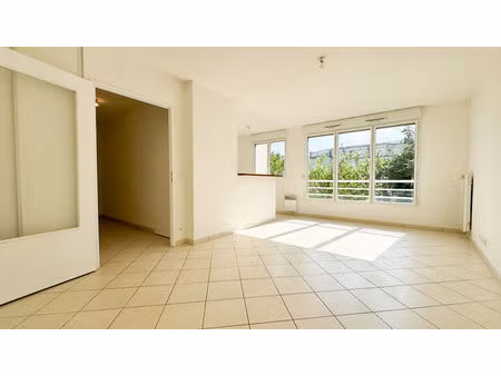 appartement 1 pièces 32 m² à louer corbeil-essonnes 91100 ? | era immobilier
