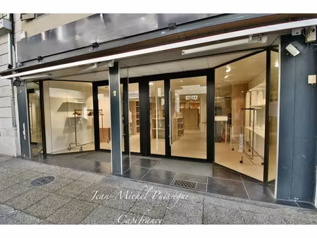 location locaux professionnels 170 m² à saint-gaudens (31800)  1 370 €