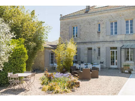 écrin de sérénité à moulis-en-médoc : maison d'exception à vendre