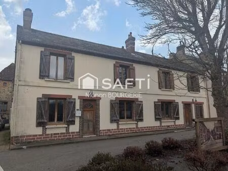 maison de village : le charme d'un ancien hôtel aux volumes généreux