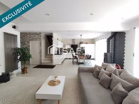 magnifique villa familiale moderne avec piscine