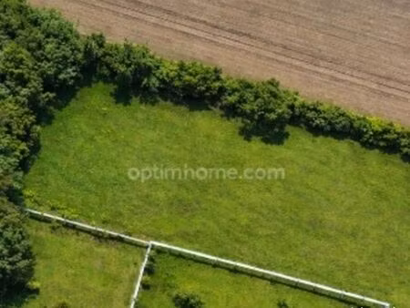 terrain 1 344 m² etaules