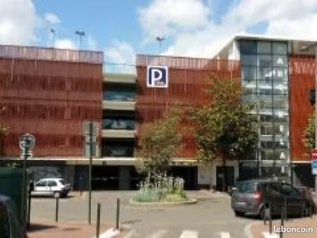 place de parking en sous sol