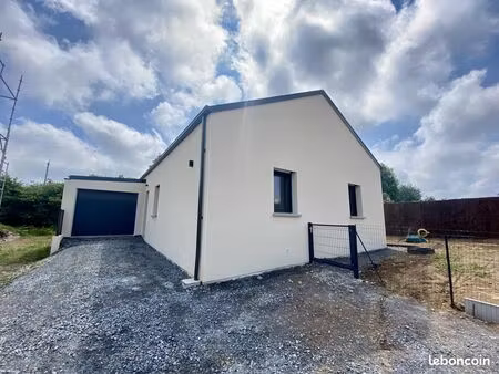 maison récente de plain-pied