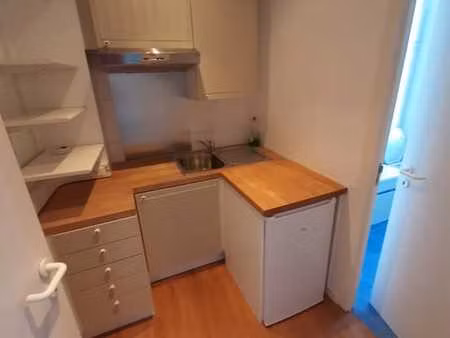 pour étudiant studio rénové meublé sans domiciliation