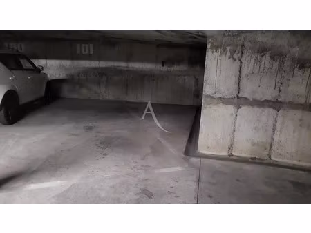 location parking à carcassonne (11000)  50 €