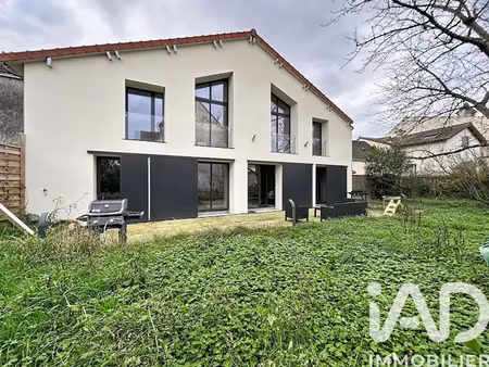 location meublée maison 10 pièces 276 m² à carnetin (77400)  2 200 €