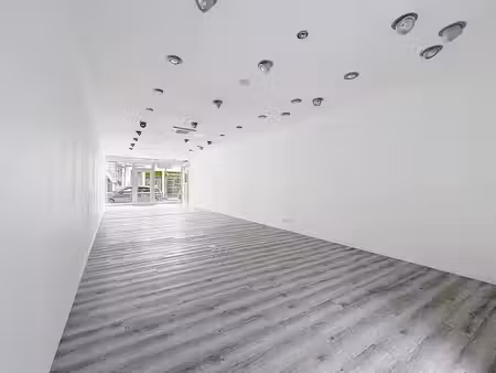 location locaux professionnels 5 pièces 124 m² à sainte-foy-la-grande (33220)  750 €