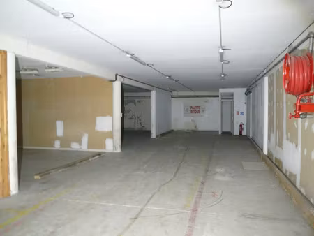 location locaux professionnels 199 m² à châteaubernard (16100)  1 060 €