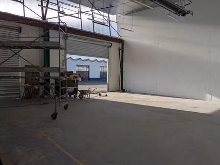 location locaux professionnels 7 pièces 280 m² à chambery (73000)  4 265 €