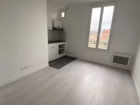 location appartement 2 pièces 27 m² à clamart (92140)  853 €