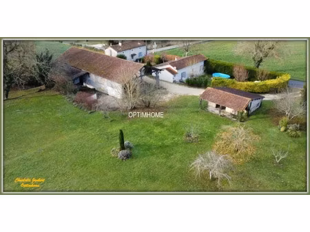 vente maison 7 pièces 211 m² à aubeterre-sur-dronne (16390)  339 900 €