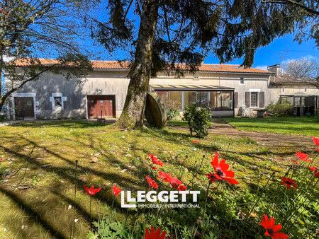 maison 9 pièce(s)  montjean