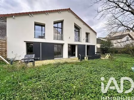 villa de 10 pièces de luxe en location carnetin  île-de-france