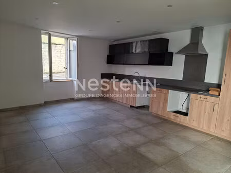 maison t6 renovee et moderne avec cour et cave - pevy