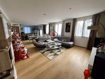 maison 3 pièces  84 m²