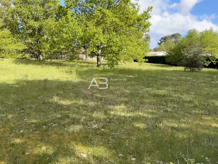 terrain viabilise 750 m2 - lège