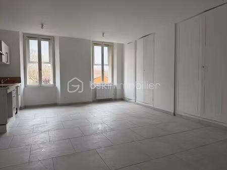 appartement de 80 30 m² à besse-sur-issole