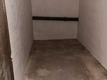 cave | box | espace de stockage