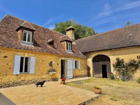 rare !!! magnifique maison en pierre dans un cadre privilégié
