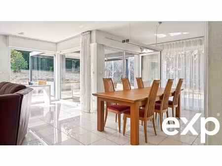 coup de coeur de l'agence. maison de plain-pied 165 m²