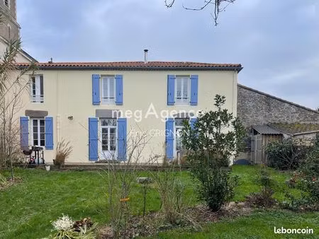 maison 7 pièces 145 m²