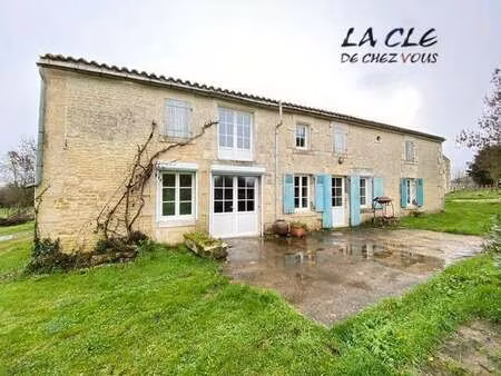 vente maison à benet (85490) : à vendre / 110m² benet
