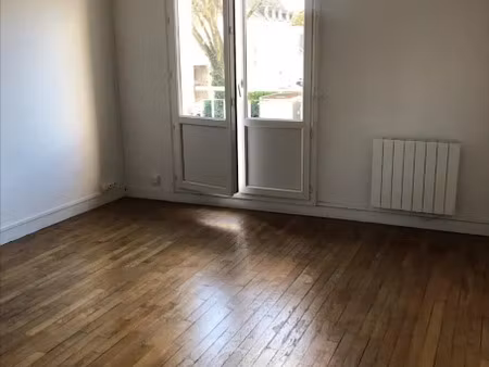 location appartement 5 pièces 84 m² à valognes (50700)  700 €