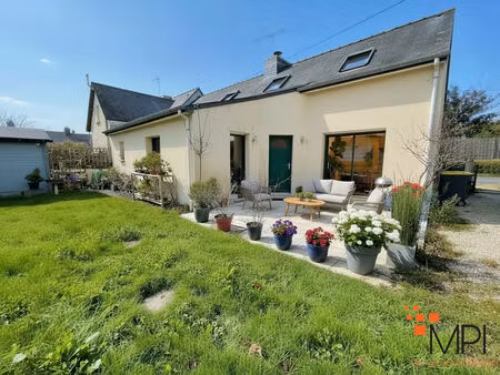 maison rénovée de charme et lumineuse à vendre à breteil  proche gare et aux portes de ren