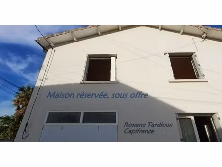 maison à vendre 3 pièces (16 st michel) avec 1 étage et 1 garage. avec 2 chambres