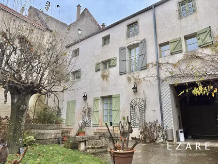 immeuble d'exception 468 m² au coeur de nolay – hôtel & co