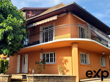 maison t12 contemporaine de 265 m² sur parcelle de 1600 m² ave