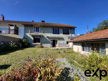 maison de village situee aux crozets