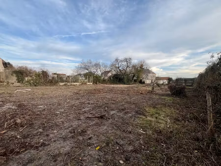 terrain hors lotissement de 687 m2