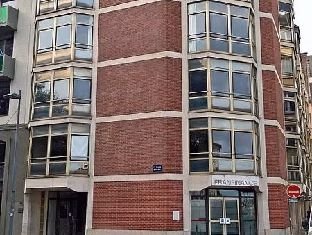 location bureau lille 600 m²