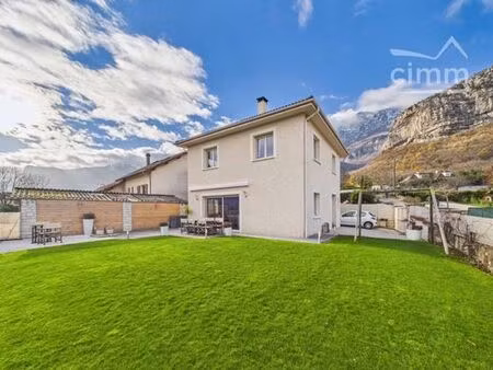 maison de 6 pièces de luxe en vente à claix  france