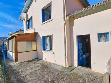 a vendre maison au calme / 2 jardins / 2 garages