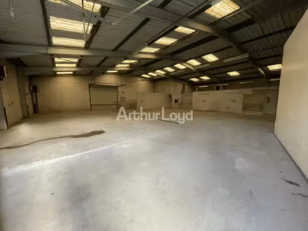 local d'activite a louer