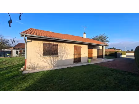 vente maison 5 pièces 105 m² à péronnas (01960)  230 000 €