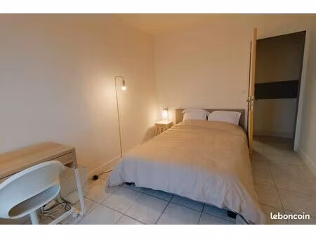 [melun] chambre meublée tout inclus à 40 minutes de paris - éligible apl