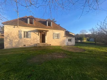 vente maison 4 pièces 109 m² à lachapelle-auzac (46200)  226 950 €
