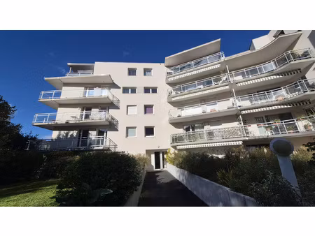 location appartement 4 pièces 81m² y 80190