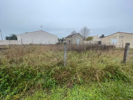 vente terrain 687m2 le château-d'oléron 17480 - 181900 € - surface privée