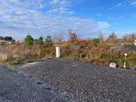 vente terrain 637 m² margaux-cantenac (33460)