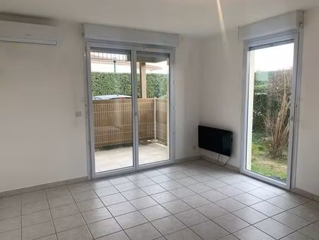 location appartement 2 pièces 38 m² à générac (30510)