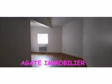 location appartement 3 pièces 75 m² à bazas (33430)