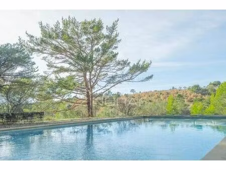 maison de luxe de 8 pièces en vente à murs  france