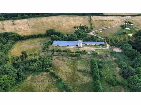 propriété isolée sur près de 40 ha
