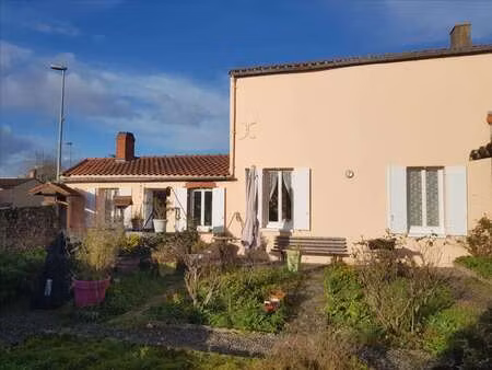 vente maison au pallet (44330) : à vendre / 65m² le pallet