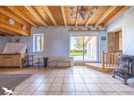 vente maison à montreuil (85200) : à vendre / 96m² montreuil